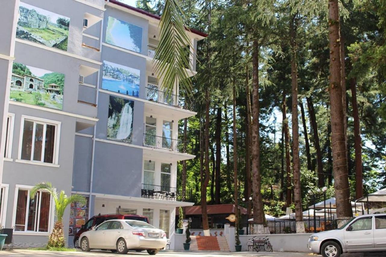 Hotel Nine Brothers Makhinjauri Eksteriør billede